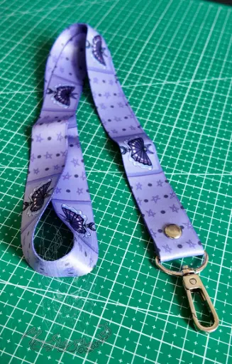 [70000000044] Morado Lanyard